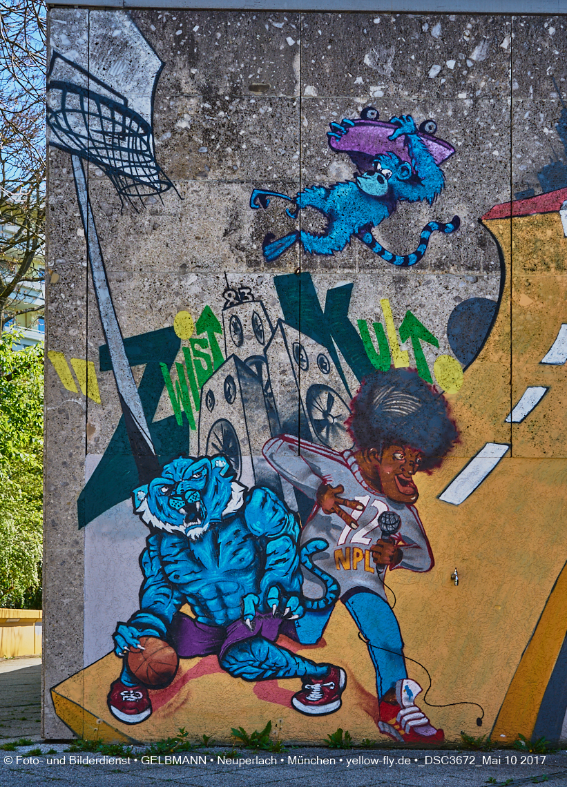 21.03.2017 - Abrissbaustelle Quiddezentrum in Neuperlach